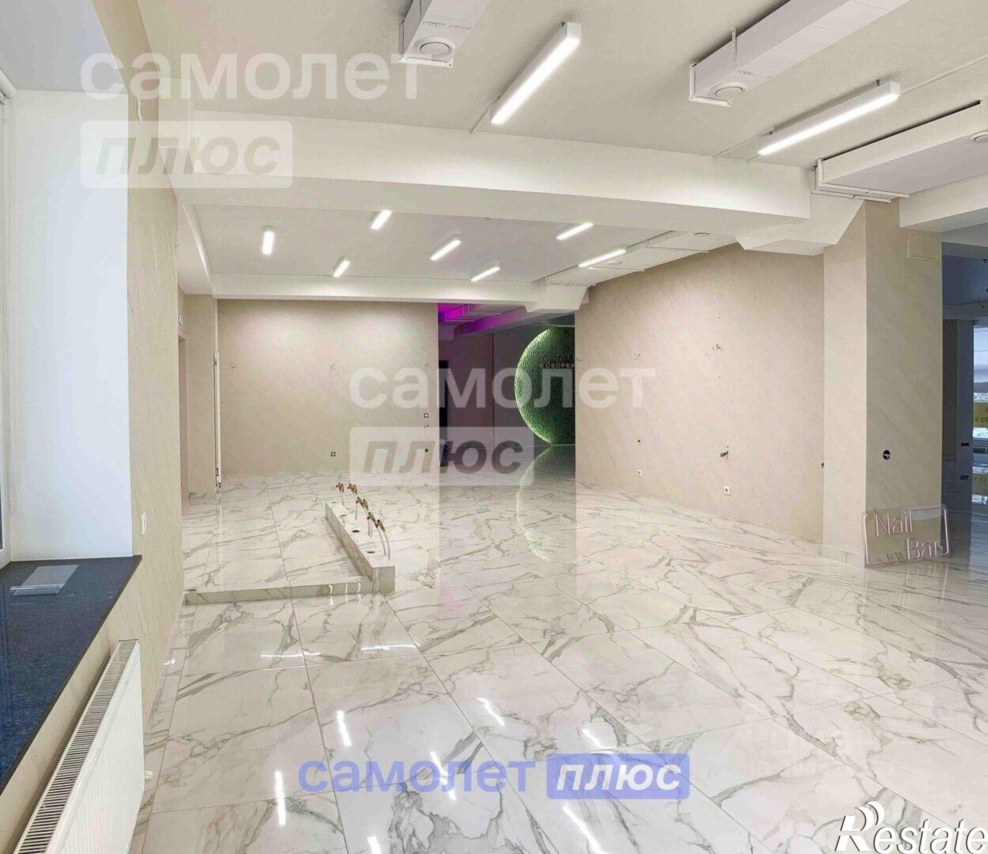 Купить помещение свободного назначения за 52 000 100 рублей на Чебоксары г., Калининский