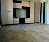 3-комн, 74кв м, этаж 1/3 улица Лескова, 3