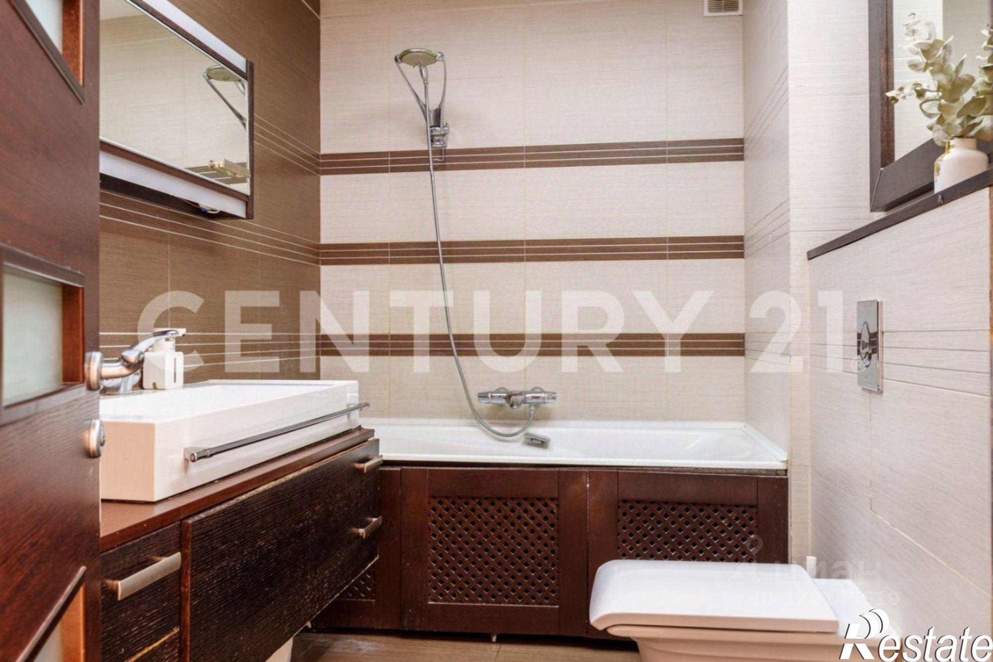 Купить квартиру за 14 500 000 рублей на Новочебоксарск г., Винокурова ул., д.6, к.а