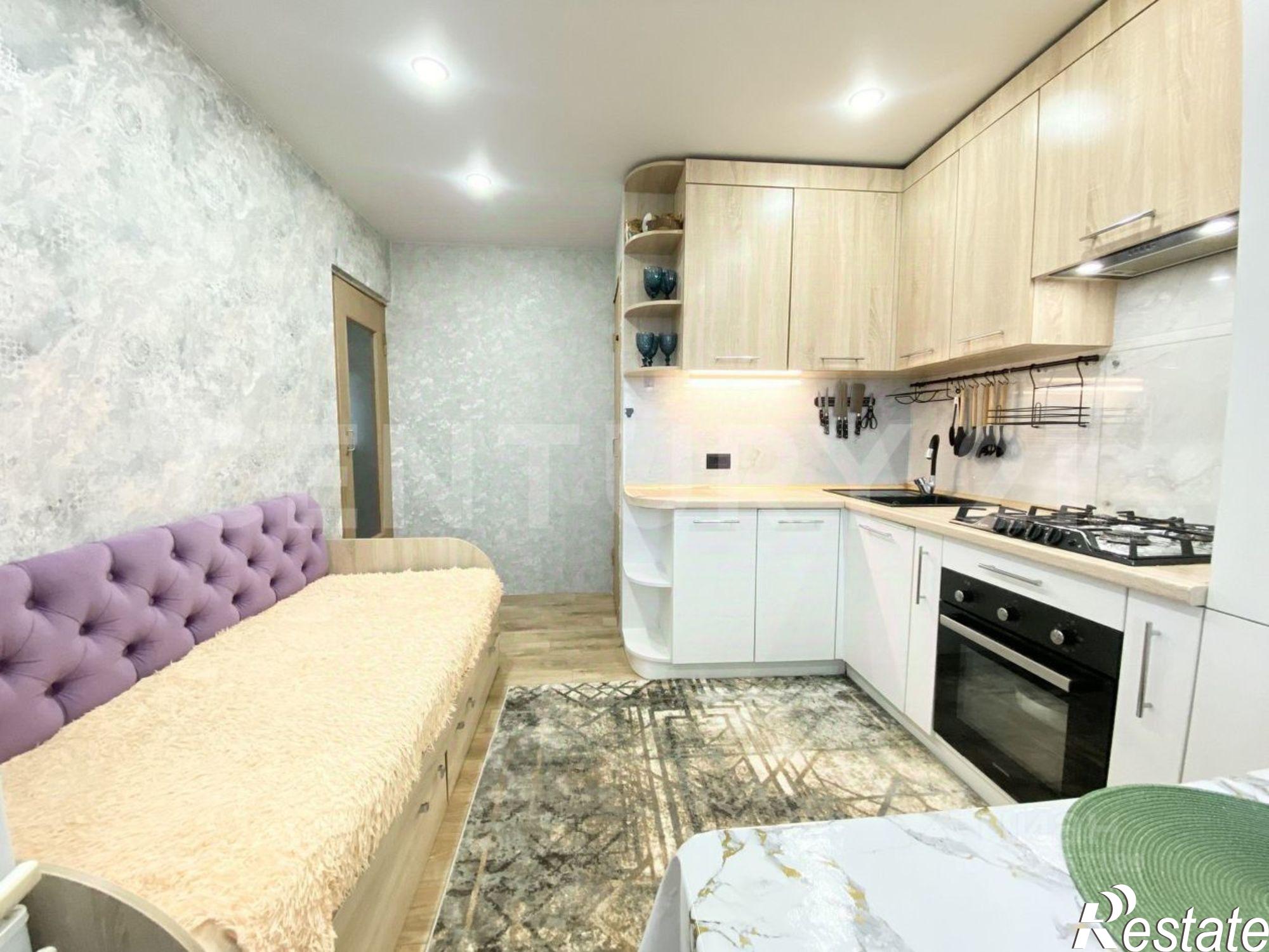 Купить квартиру за 4 500 000 рублей на Зелёная улица, 1