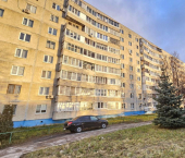 3-комн, 70кв м, этаж 9/9 пр-кт Тракторостроителей, 27