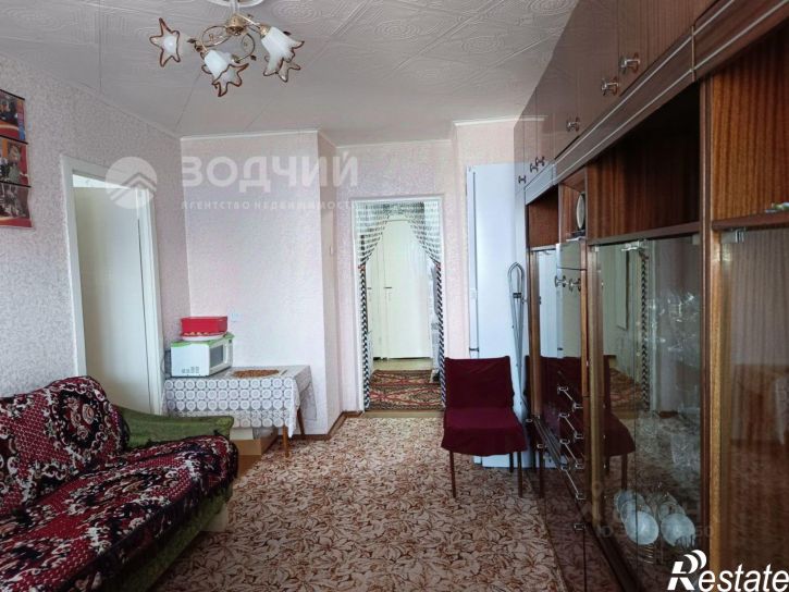 3-комн квартира Интернациональная улица, 27,  д. 27