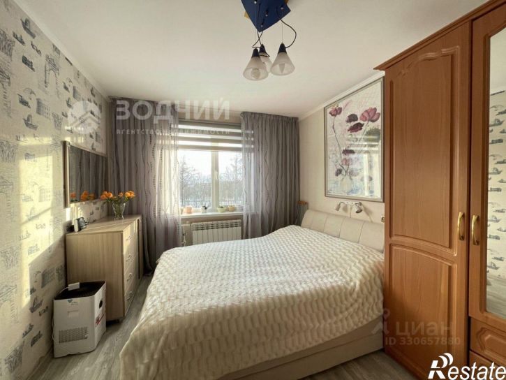 2-комн квартира улица Спутника, 11,  д. 11