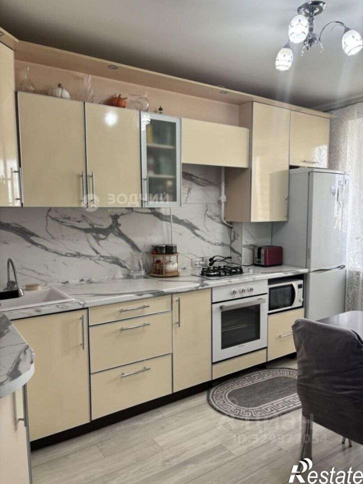 2-комн квартира улица Просвещения, 33,  д. 33