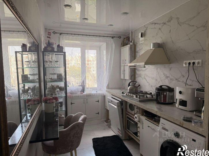 3-комн квартира Южный м-н, улица Рихарда Зорге, 10