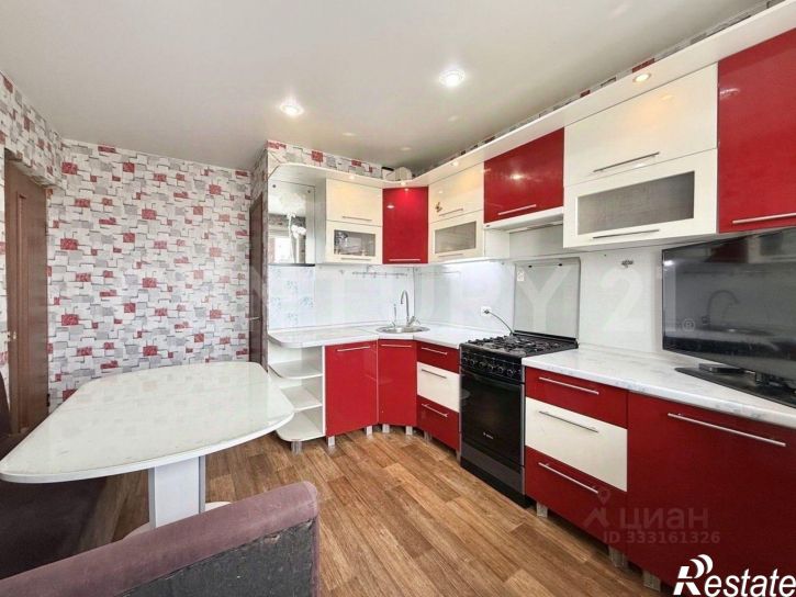 3-комн квартира ул Семенова, 35,  д. 35